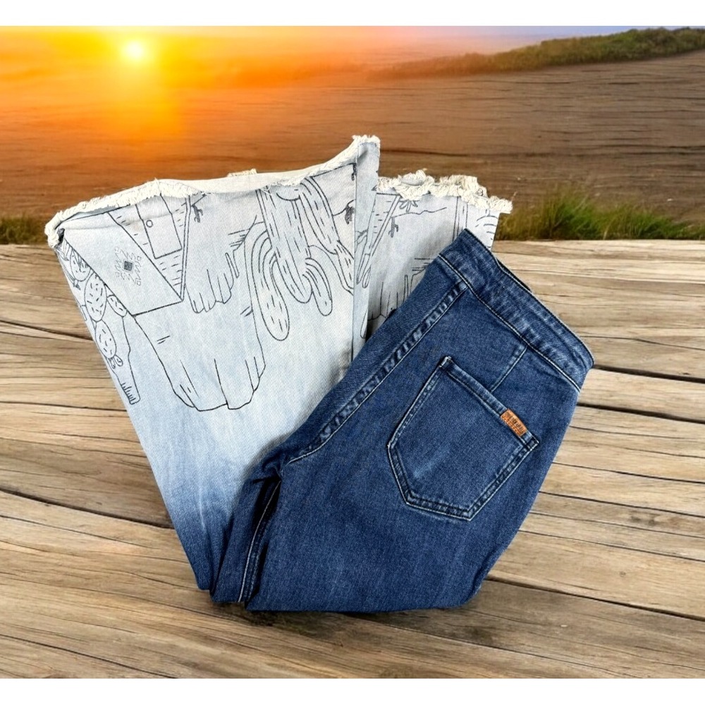 Rock & Roll Jeans Women 27x32 (26x31) Rare Southwestern Art Bargain Bell Flared‎